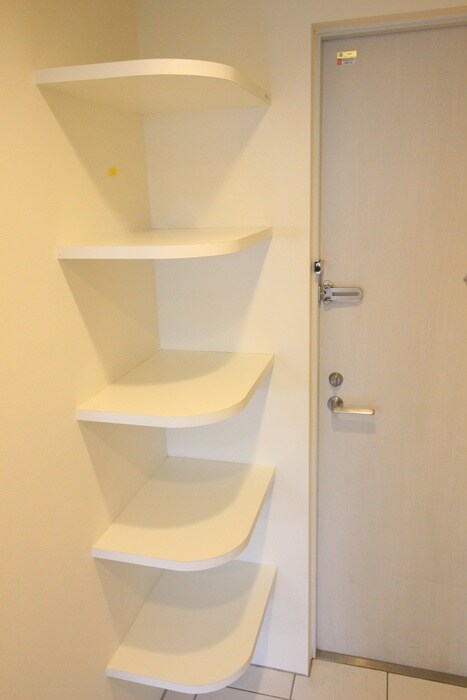 物件内観写真18　(靴箱)