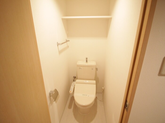 物件内観写真14　(トイレ)