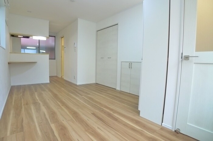 物件内観写真8　(居室)