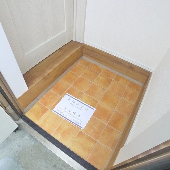 物件内観写真22　(玄関)