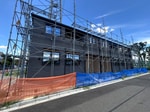 建築中