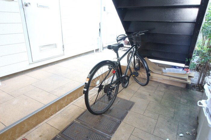 物件外観写真5　(駐輪場)