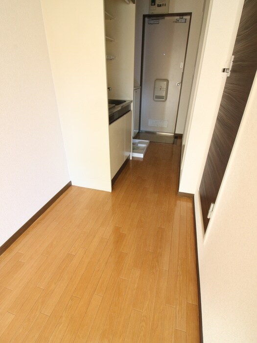 物件内観写真21　(廊下)