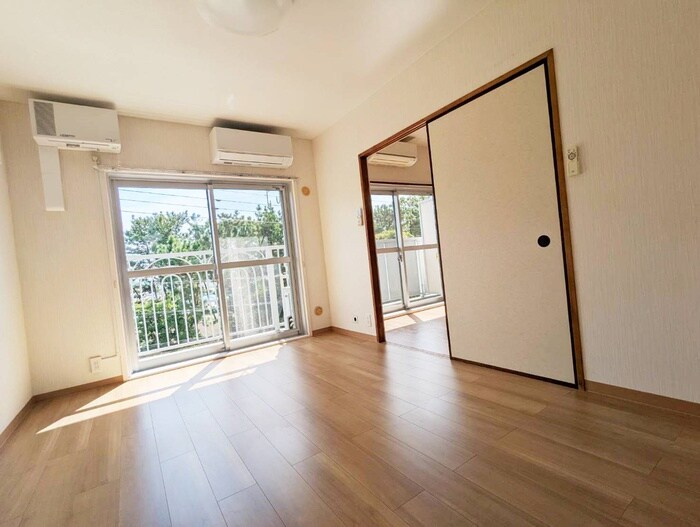 物件内観写真6　(居室)