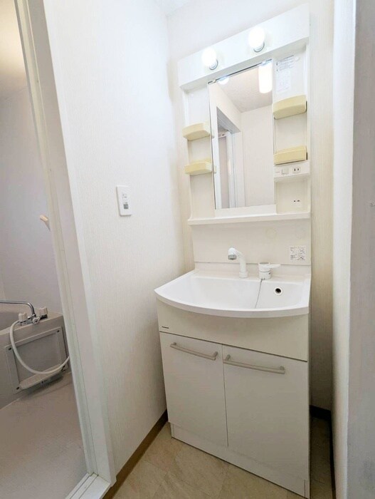 物件内観写真15　(洗面)