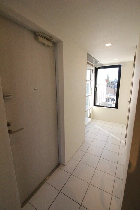 物件内観写真18　(廊下)