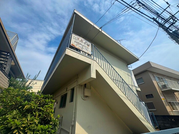 物件外観写真5　(駐車場)