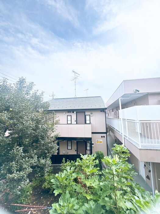 物件内観写真10　(室内からの展望)