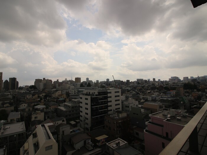 物件内観写真16　(室内からの展望)