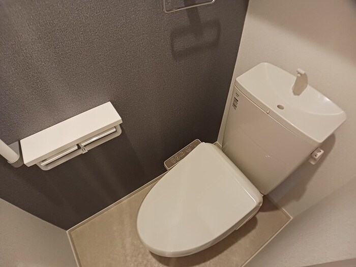 物件内観写真14　(トイレ)