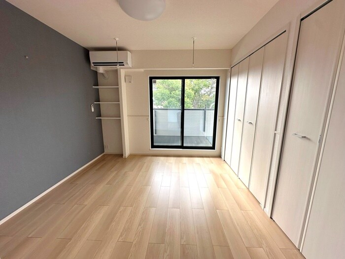 物件内観写真15　(室内からの展望)