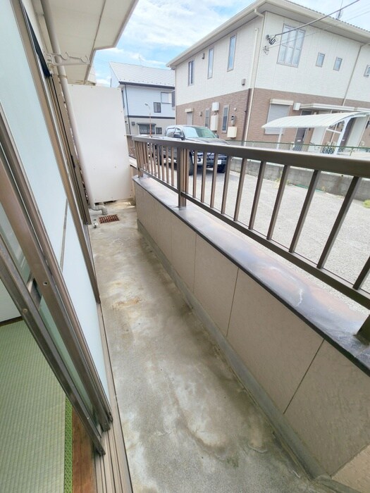 物件内観写真16　(洗濯機置場)