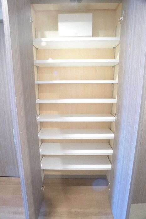 物件内観写真18　(靴箱)