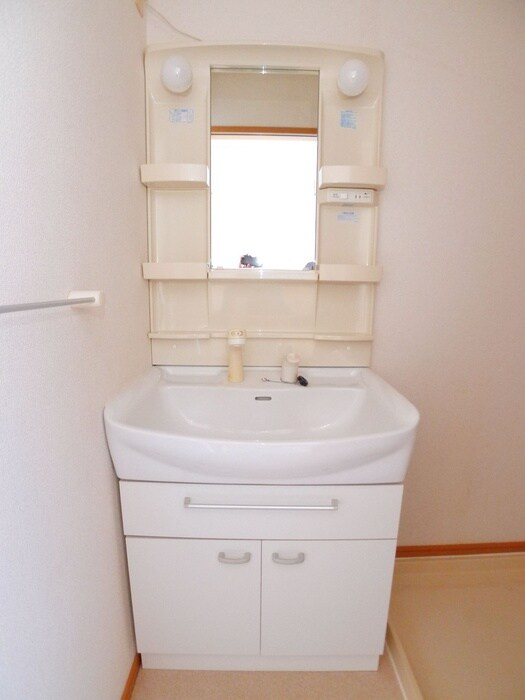 物件内観写真13　(洗面)