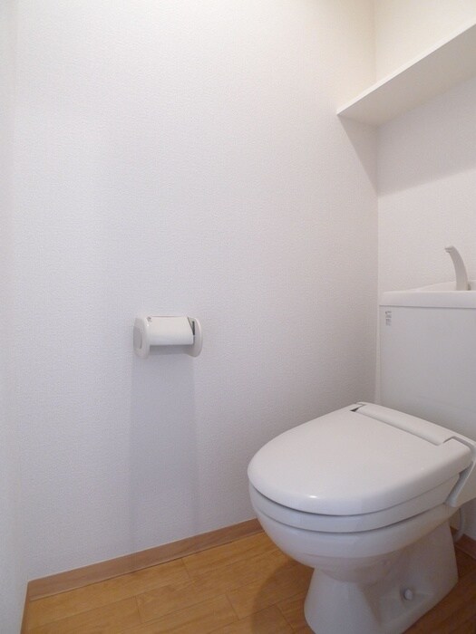 物件内観写真11　(トイレ)