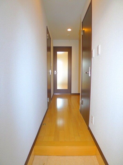 物件内観写真15　(玄関)