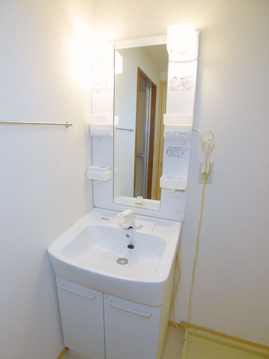 物件内観写真12　(洗面)