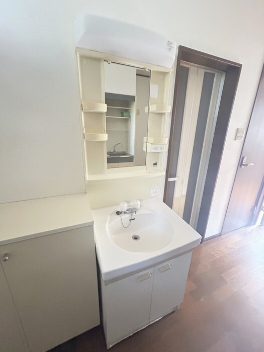 物件内観写真10　(洗面)