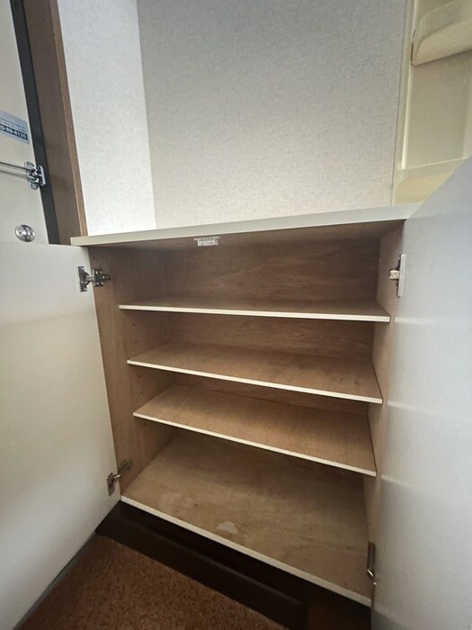 物件内観写真14　(靴箱)