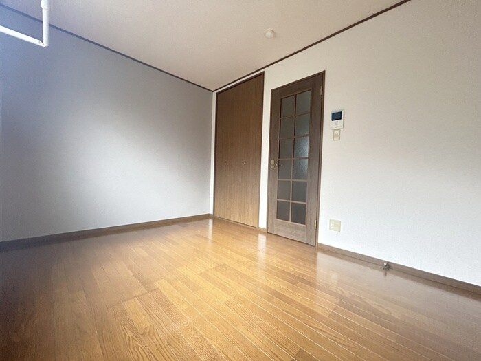 物件内観写真18　(居室)