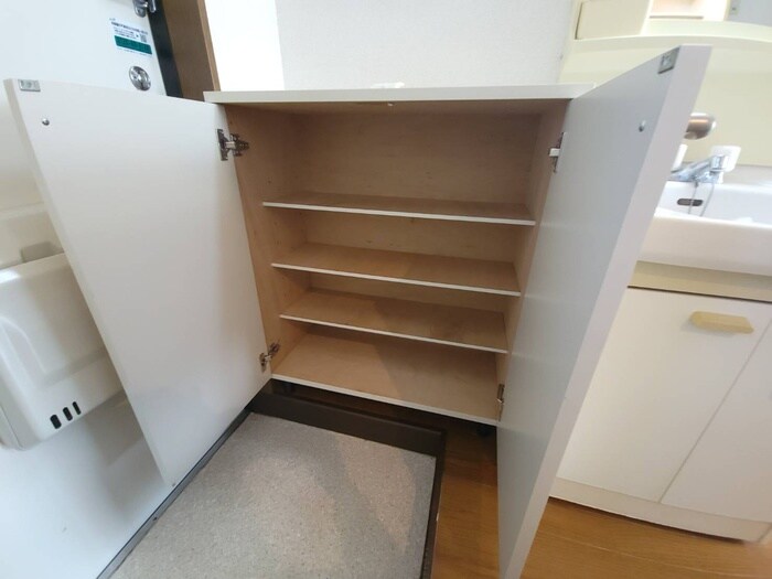 物件内観写真19　(靴箱)