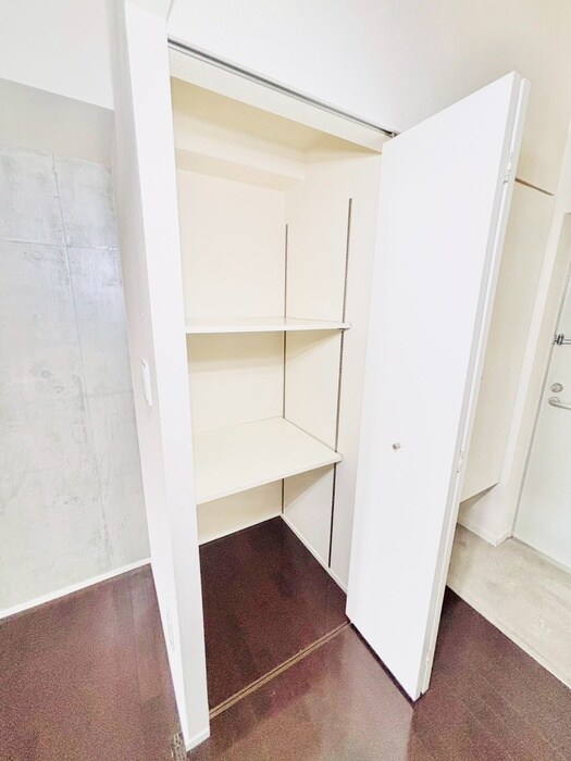 物件内観写真20　(廊下)