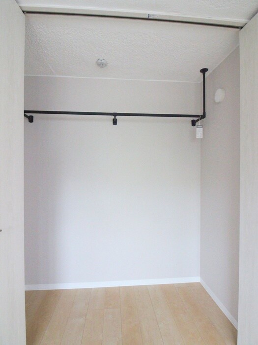 物件内観写真18　(収納)