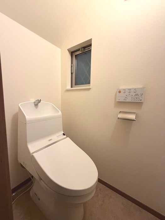 物件内観写真14　(トイレ)