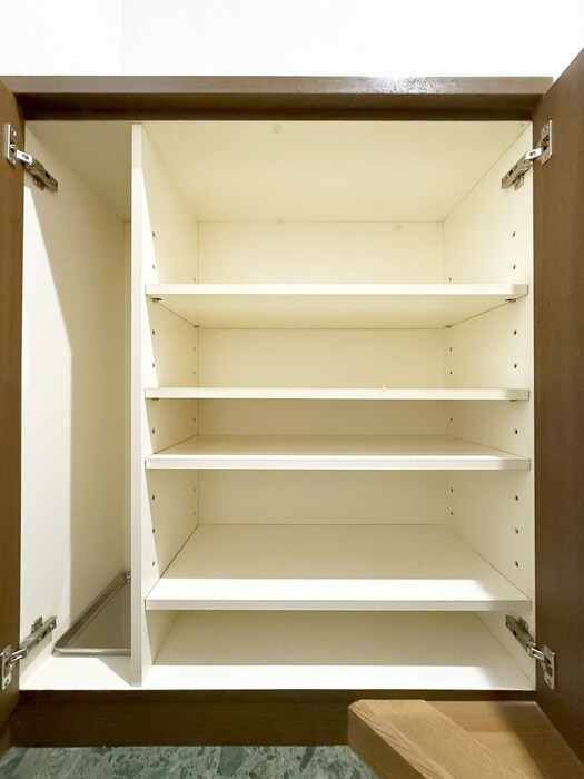 物件内観写真18　(靴箱)