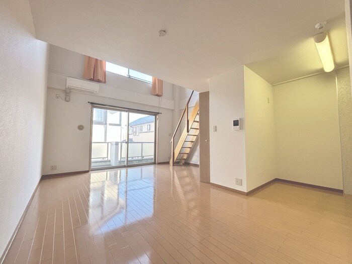 メイクスＦ棟の居室