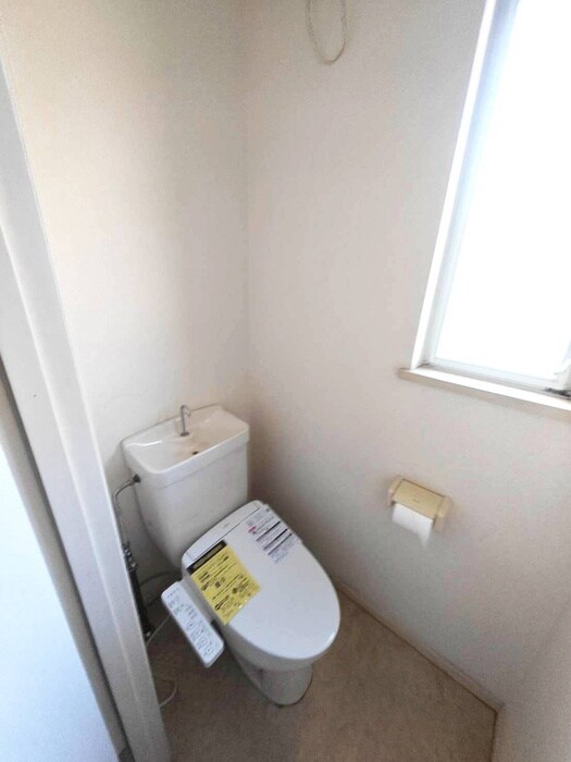 物件内観写真11　(トイレ)