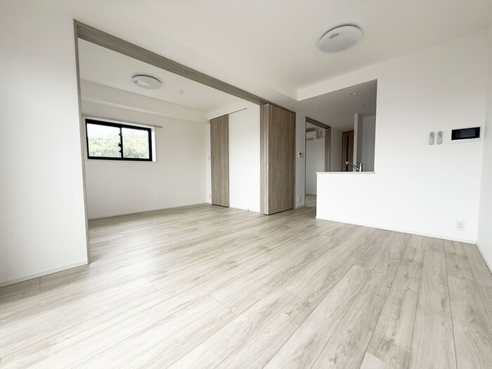 物件内観写真10　(居室)