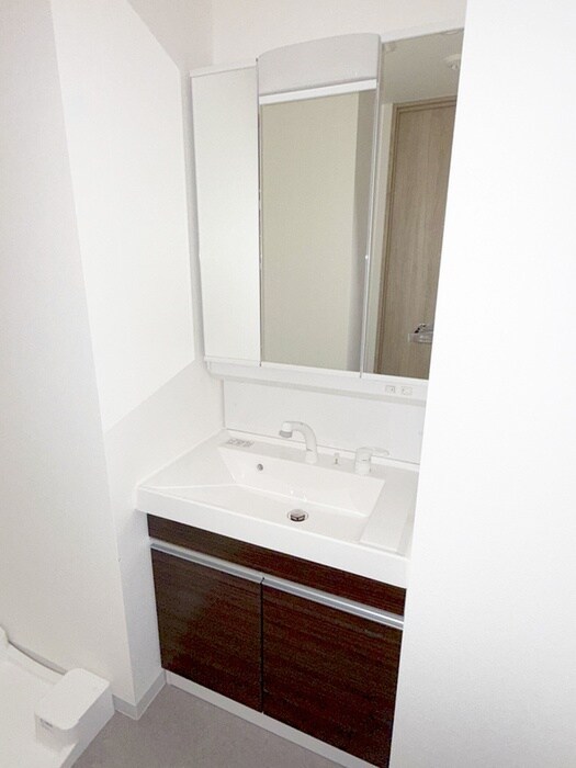 物件内観写真13　(洗面)