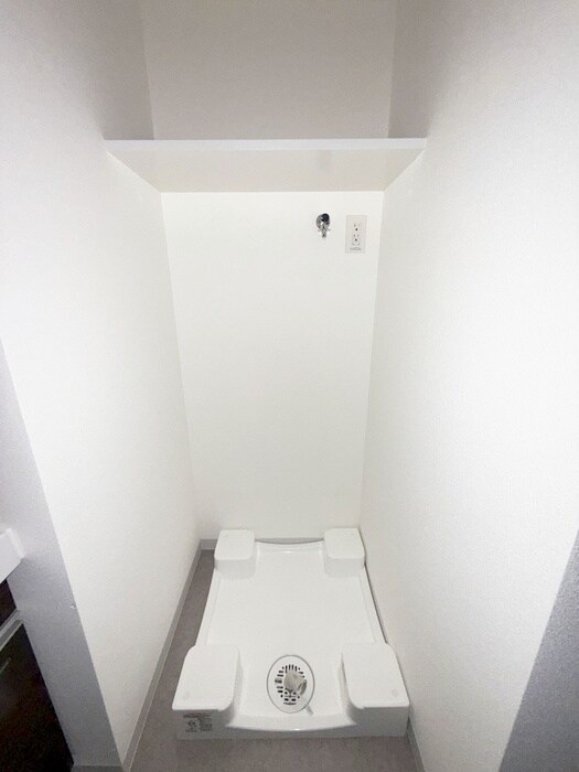 物件内観写真15　(洗濯機置場)