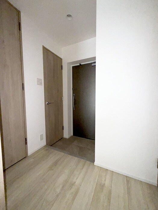 物件内観写真19　(玄関)