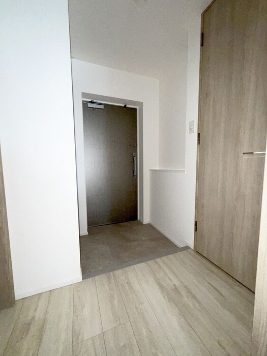 物件内観写真19　(玄関)