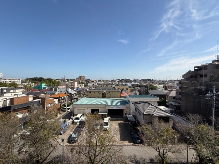 物件内観写真19　(室内からの展望)