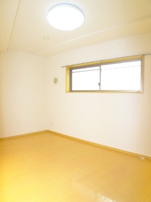 物件内観写真12　(居室)