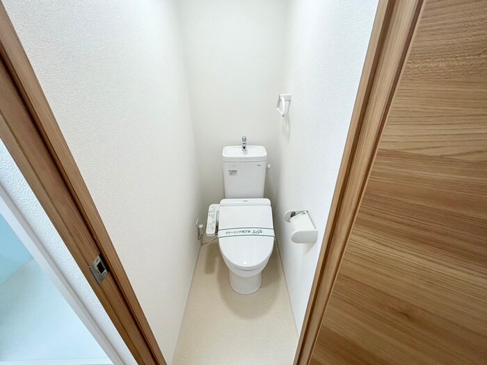 物件内観写真14　(トイレ)