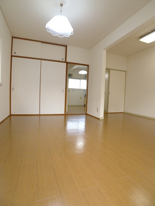 物件内観写真11　(居室)