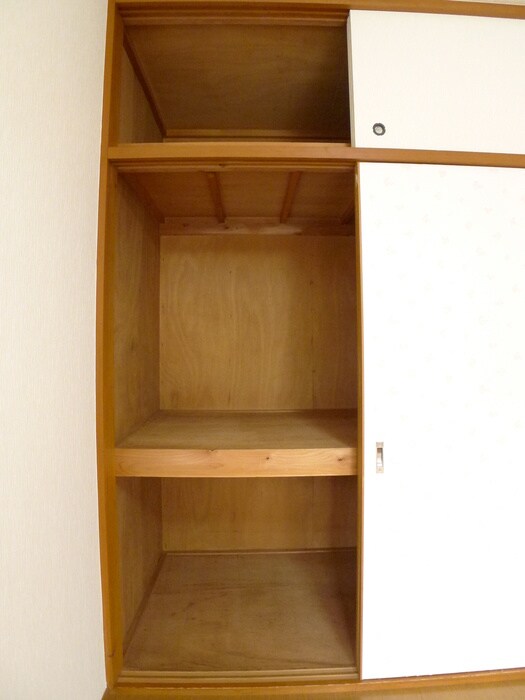 物件内観写真12　(収納)