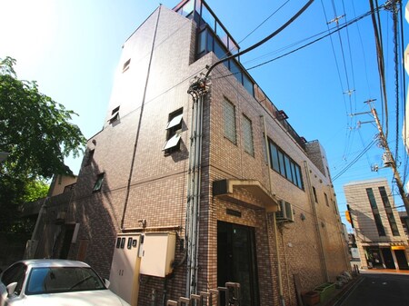 ロイヤルマンション外観写真