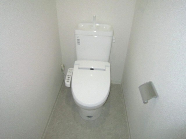 物件内観写真15　(トイレ)