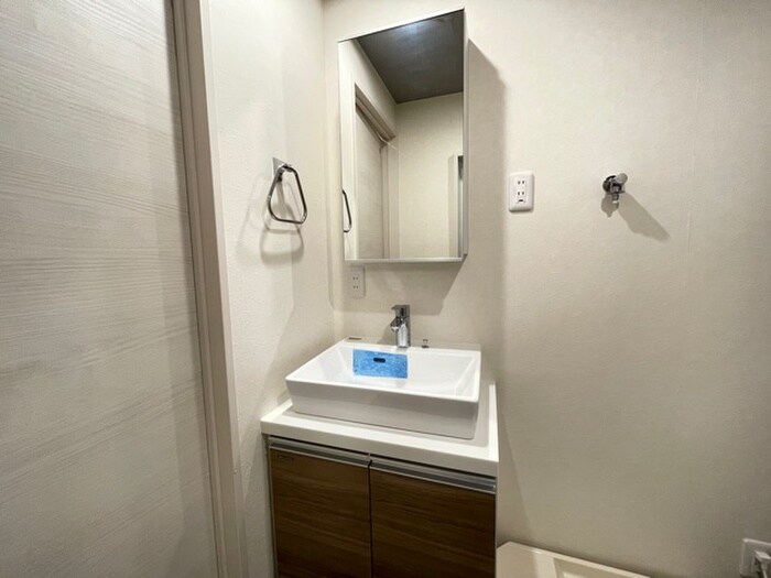 物件内観写真11　(洗面)