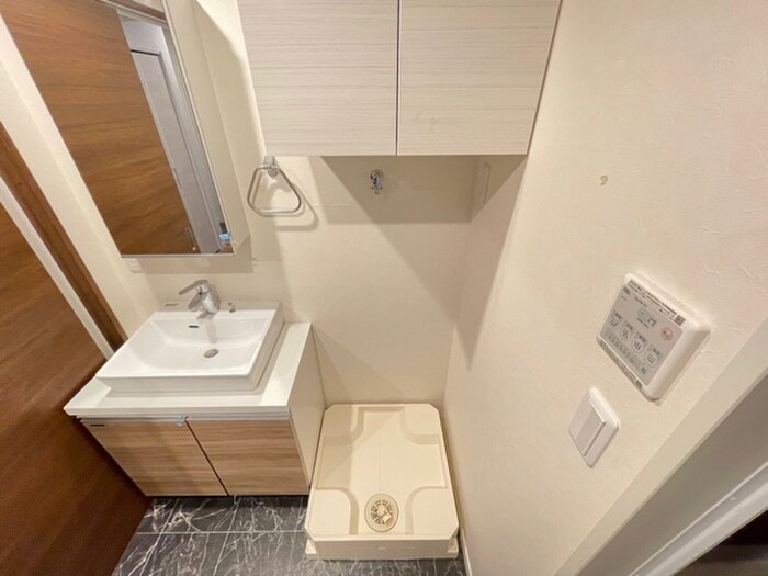 物件内観写真13　(洗濯機置場)