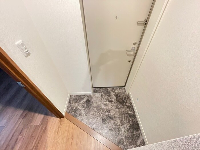 物件内観写真21　(玄関)