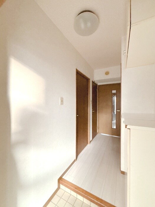 物件内観写真15　(廊下)