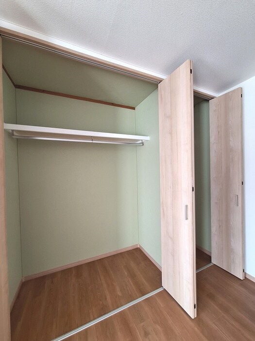 物件内観写真12　(収納)