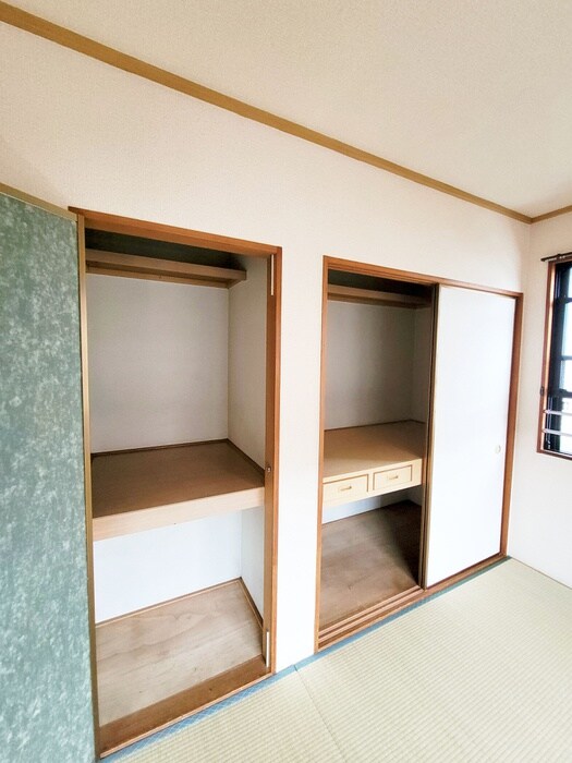 物件内観写真10　(収納)