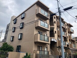 リバ－サイド塩沢外観写真